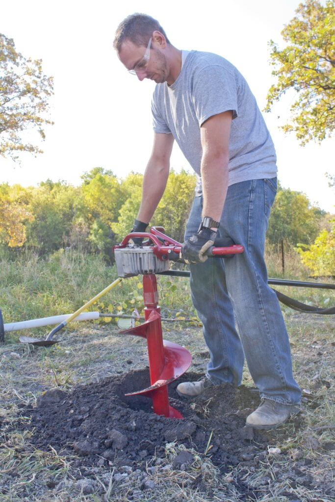 Choose The Best Earth Drill For Your Project - Little Beaver